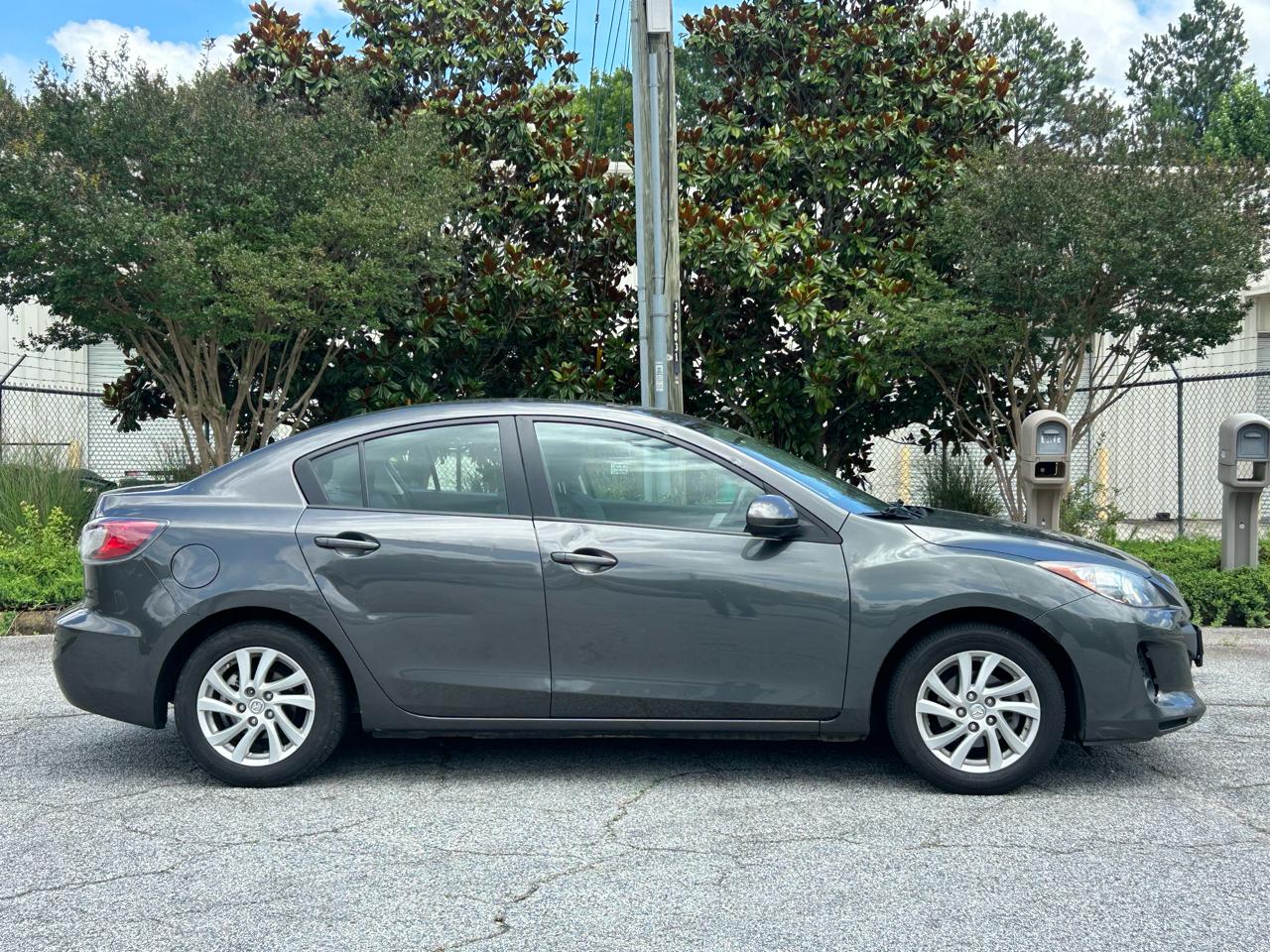 Mazda MAZDA3 I Grand Touring 4-Door 2012
