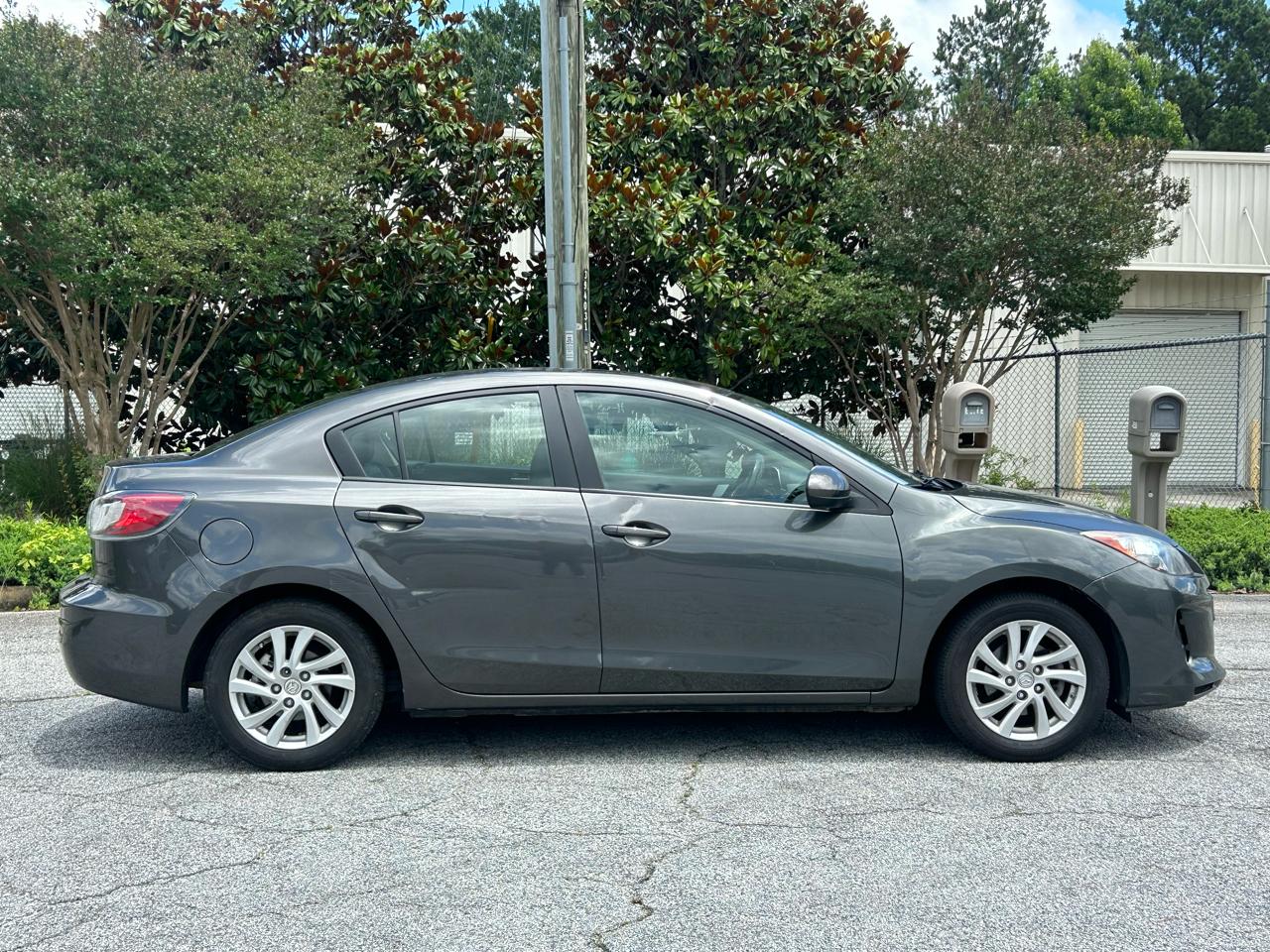 Mazda MAZDA3 I Grand Touring 4-Door 2012