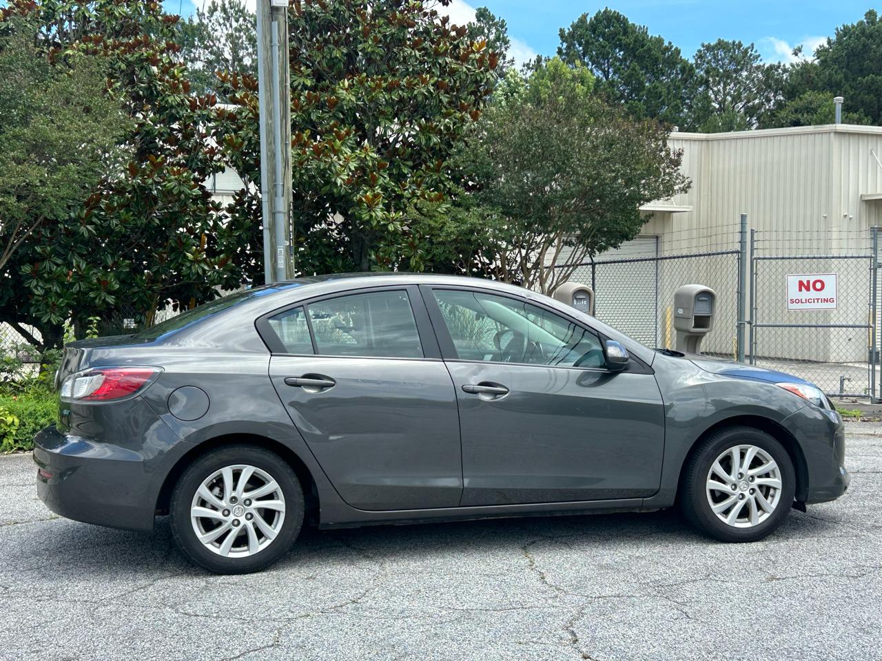 Mazda MAZDA3 I Grand Touring 4-Door 2012