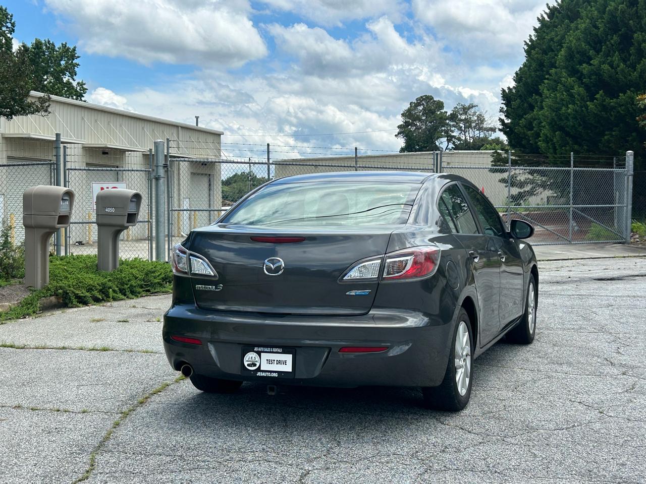 Mazda MAZDA3 I Grand Touring 4-Door 2012