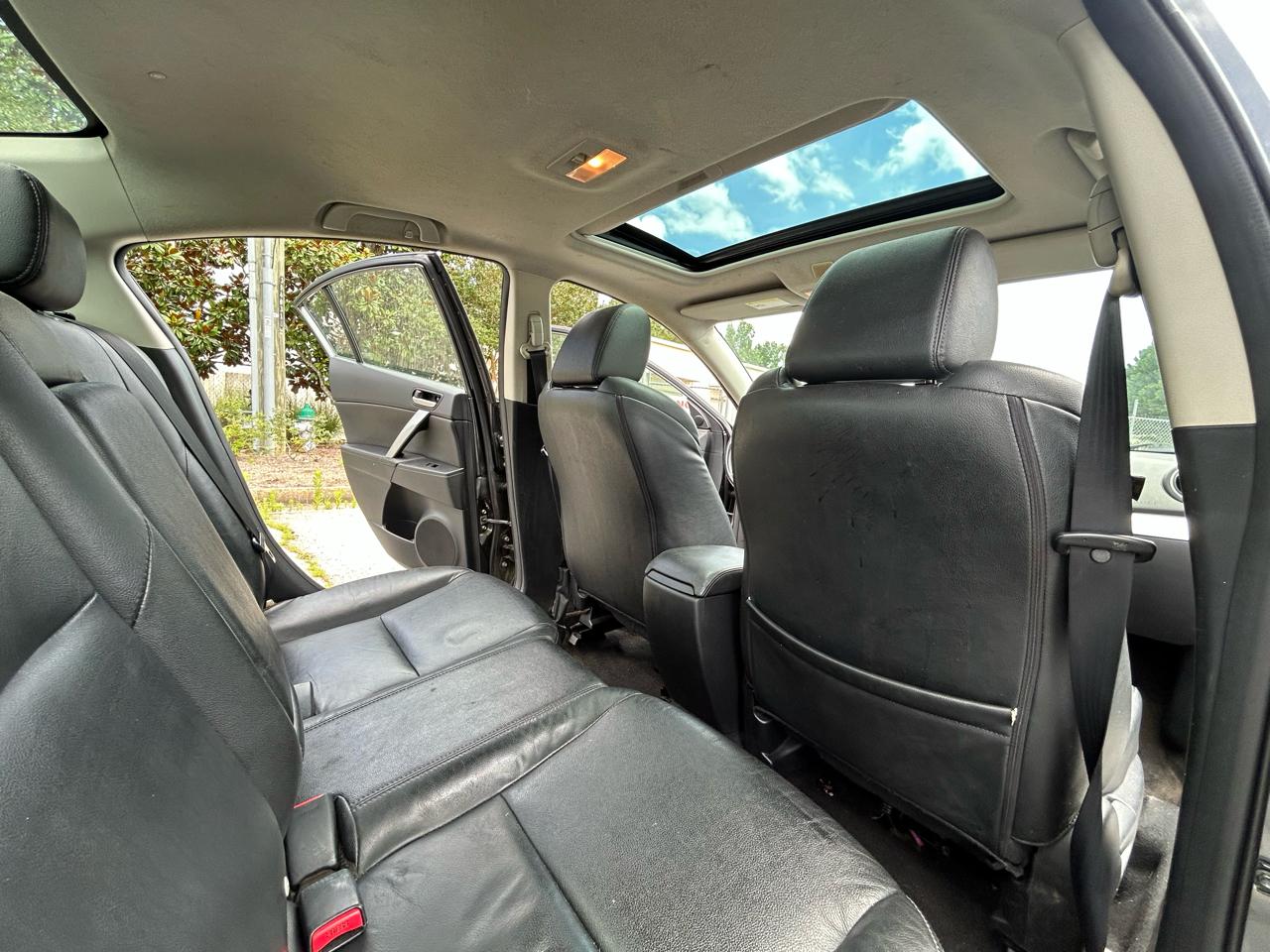 Mazda MAZDA3 I Grand Touring 4-Door 2012