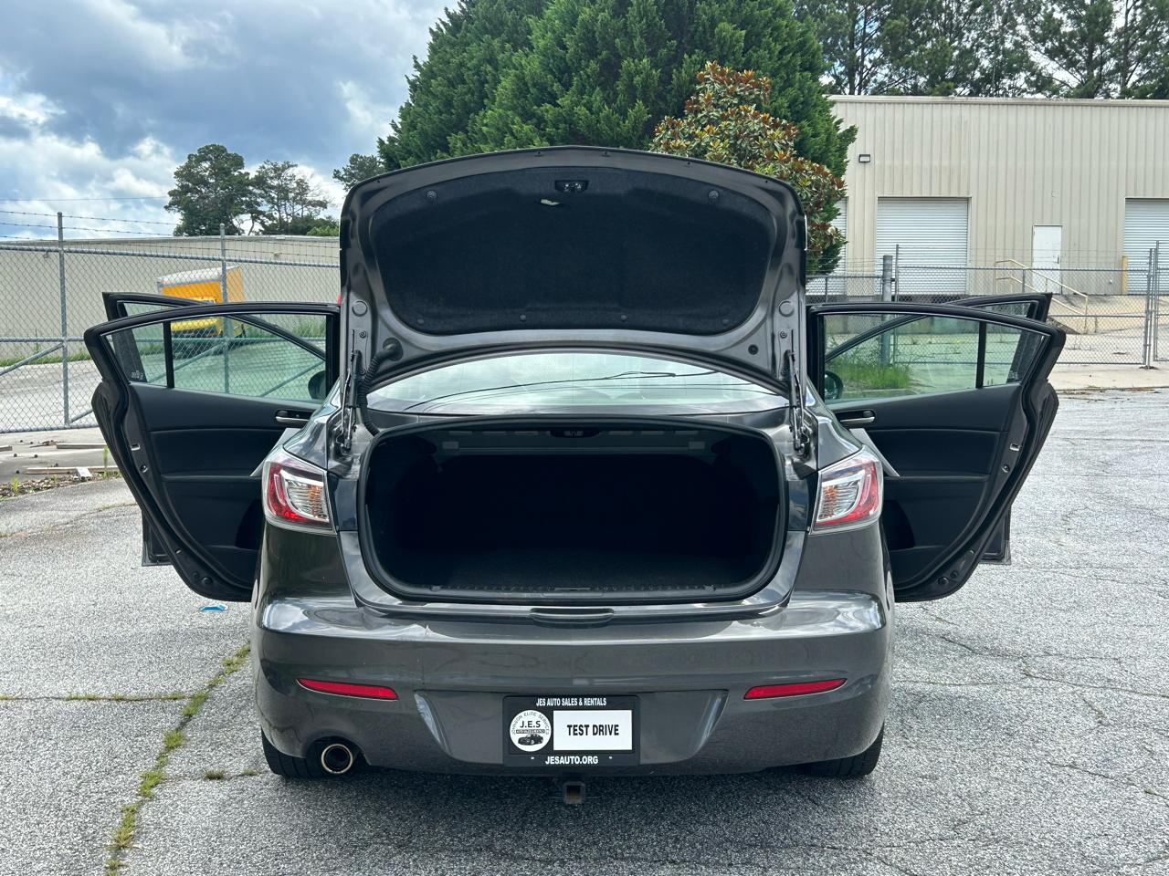 Mazda MAZDA3 I Grand Touring 4-Door 2012