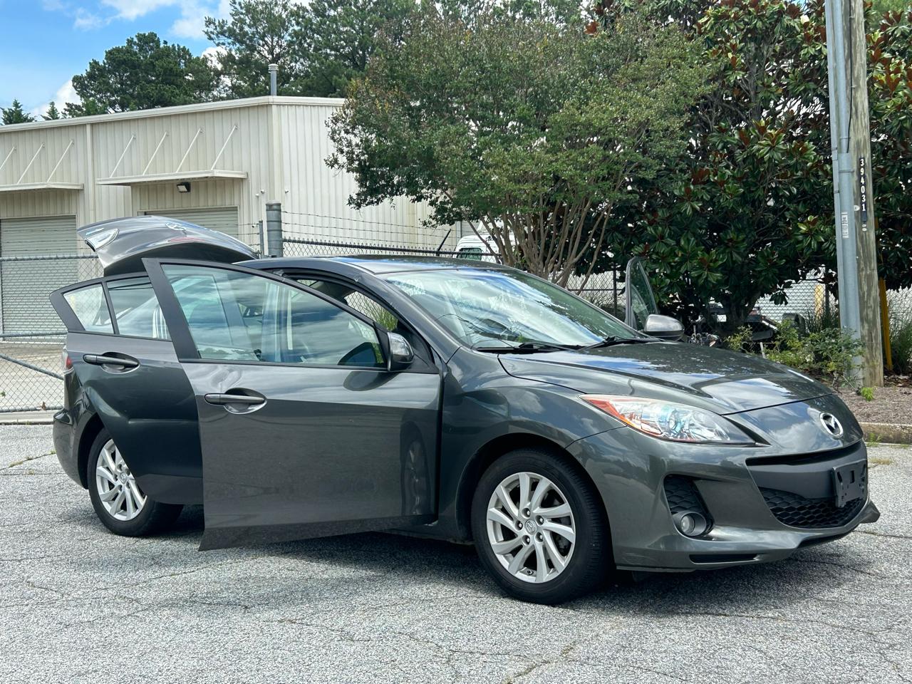 Mazda MAZDA3 I Grand Touring 4-Door 2012