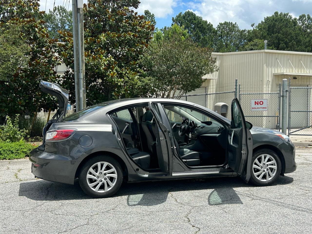 Mazda MAZDA3 I Grand Touring 4-Door 2012