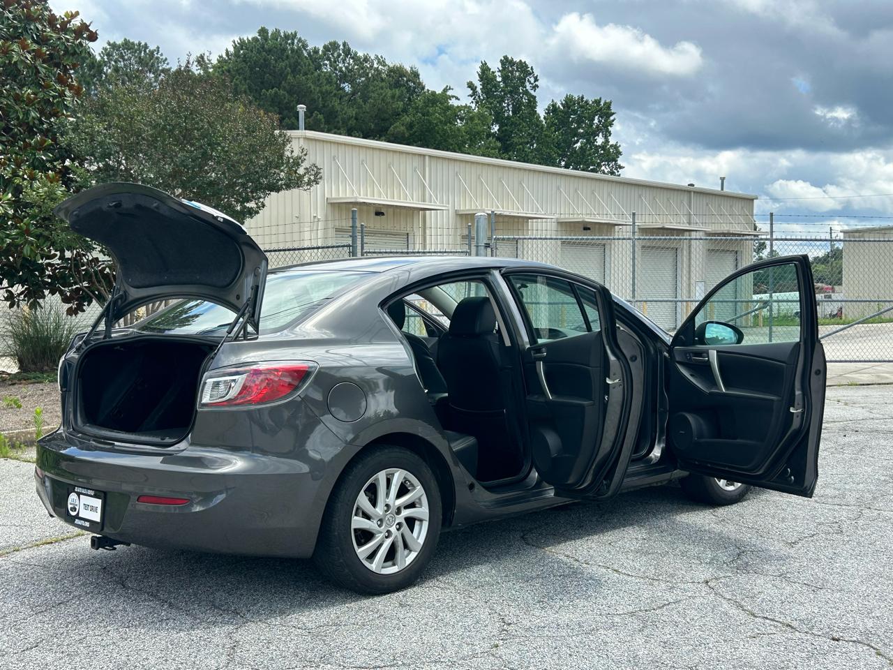 Mazda MAZDA3 I Grand Touring 4-Door 2012