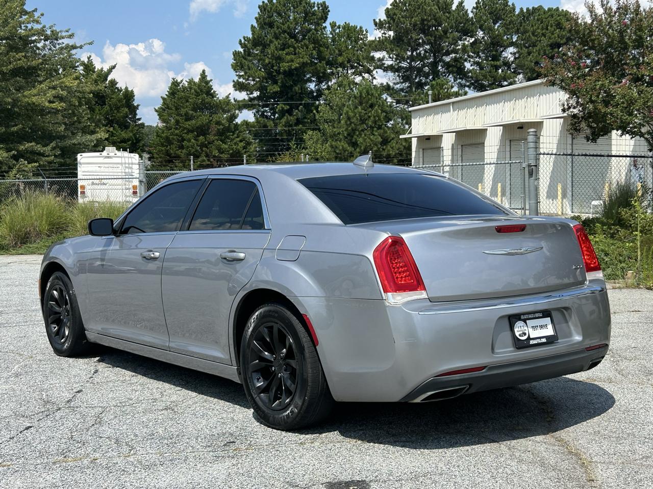 Chrysler 300 Limited RWD 2015