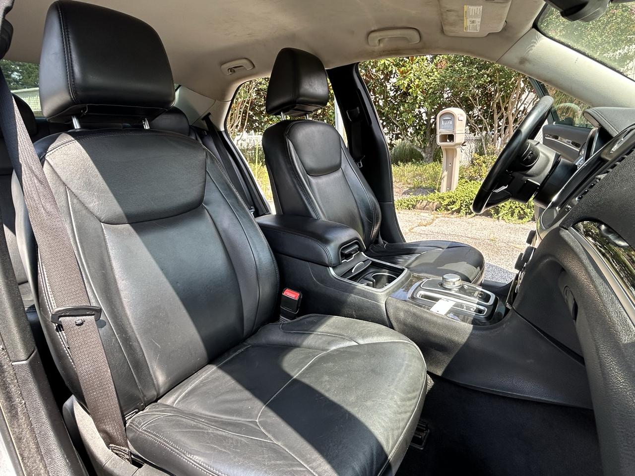 Chrysler 300 Limited RWD 2015