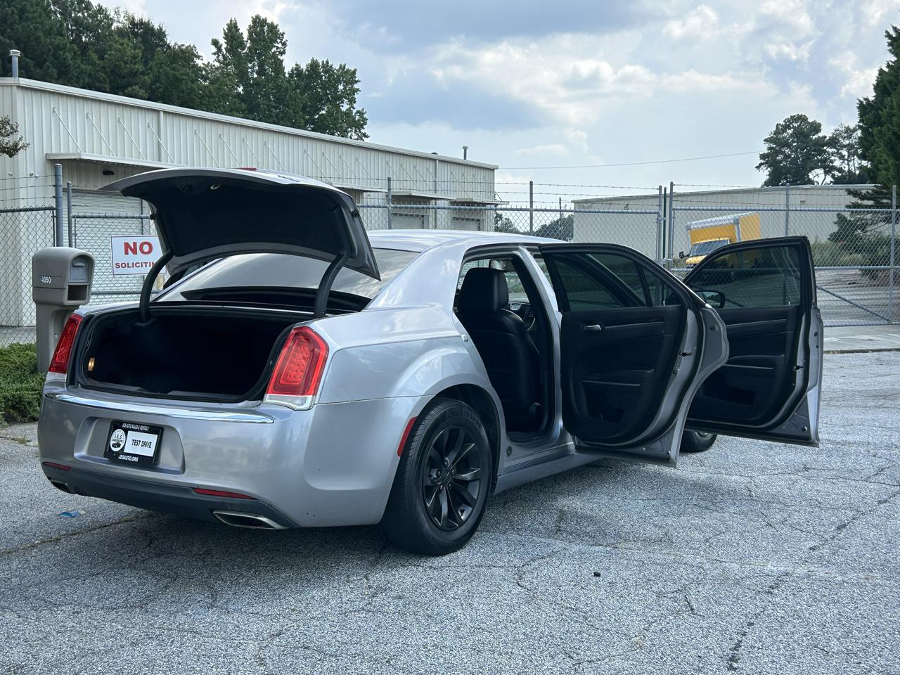 Chrysler 300 Limited RWD 2015