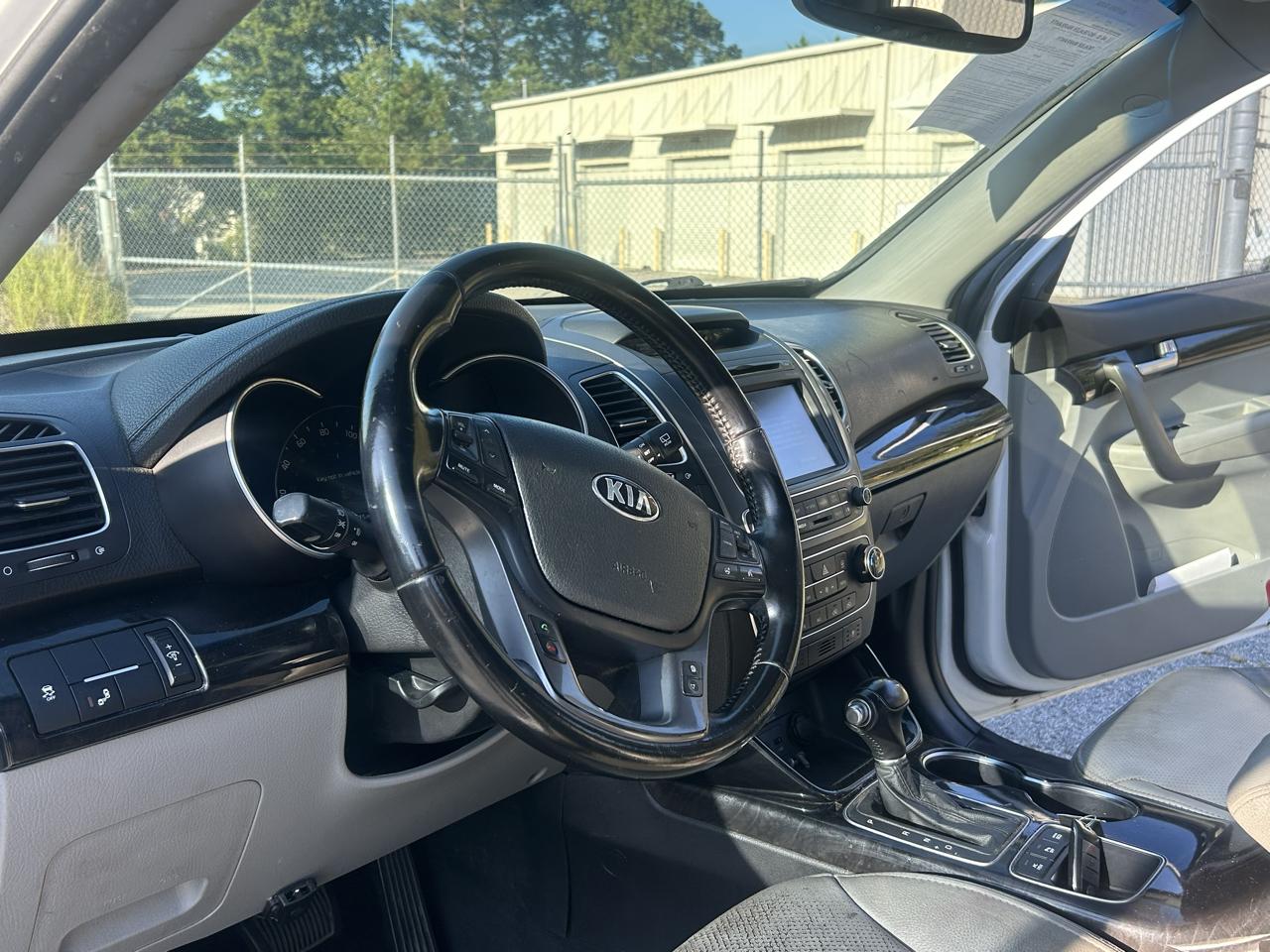 Kia Sorento SX V6 FWD 2014