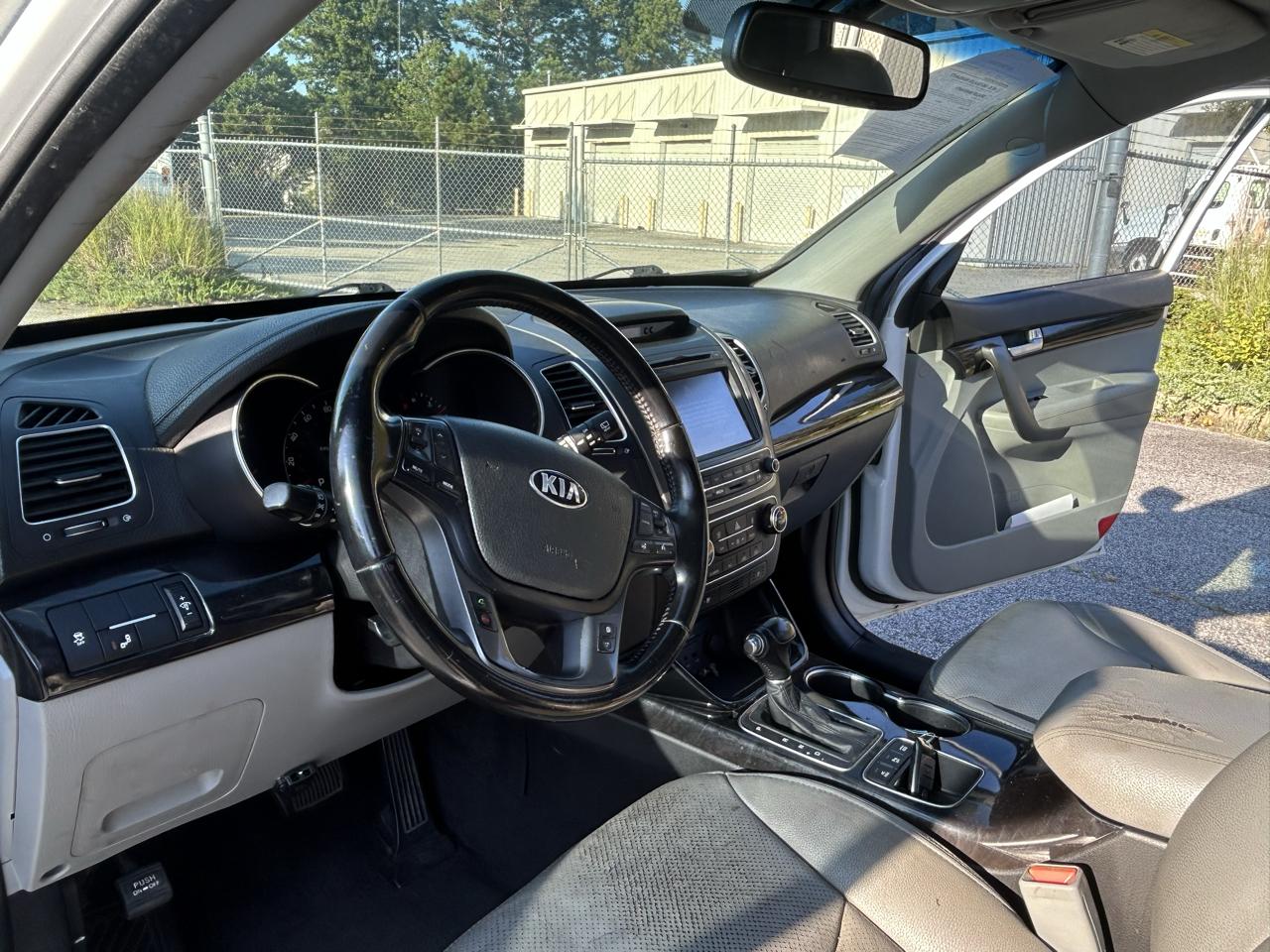 Kia Sorento SX V6 FWD 2014