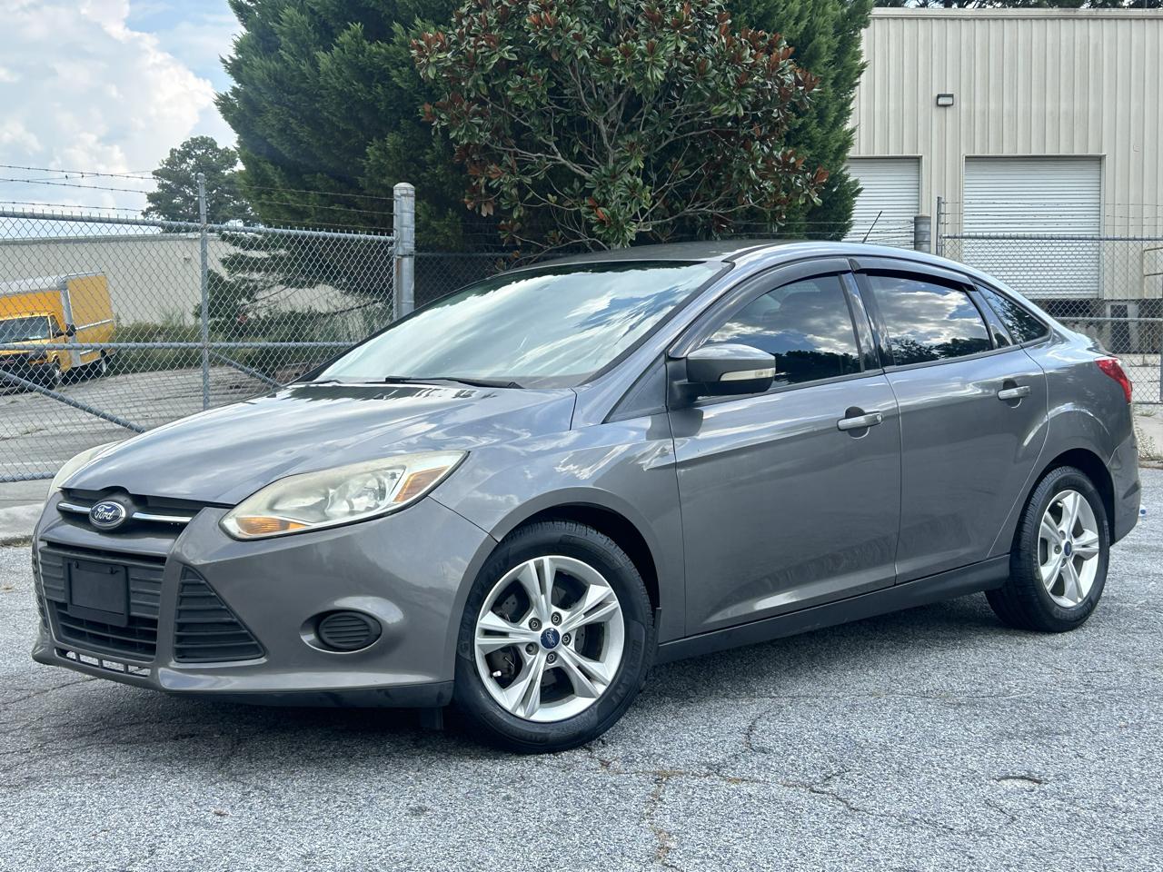 Ford Focus SE Sedan 2013
