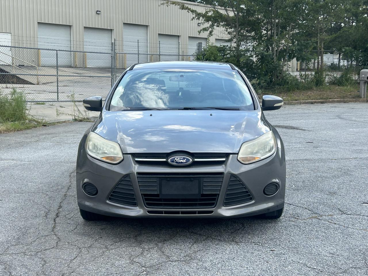Ford Focus SE Sedan 2013