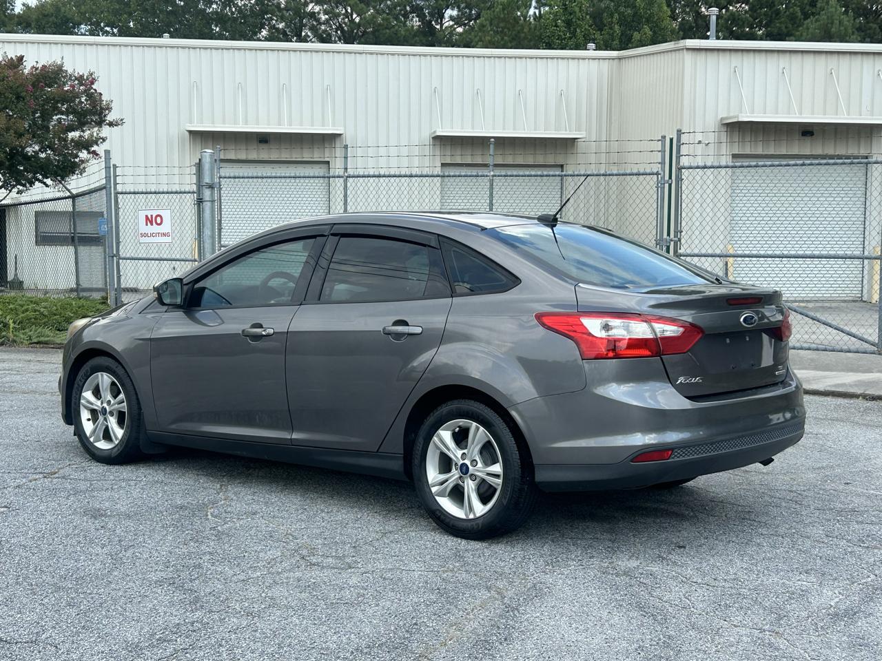 Ford Focus SE Sedan 2013