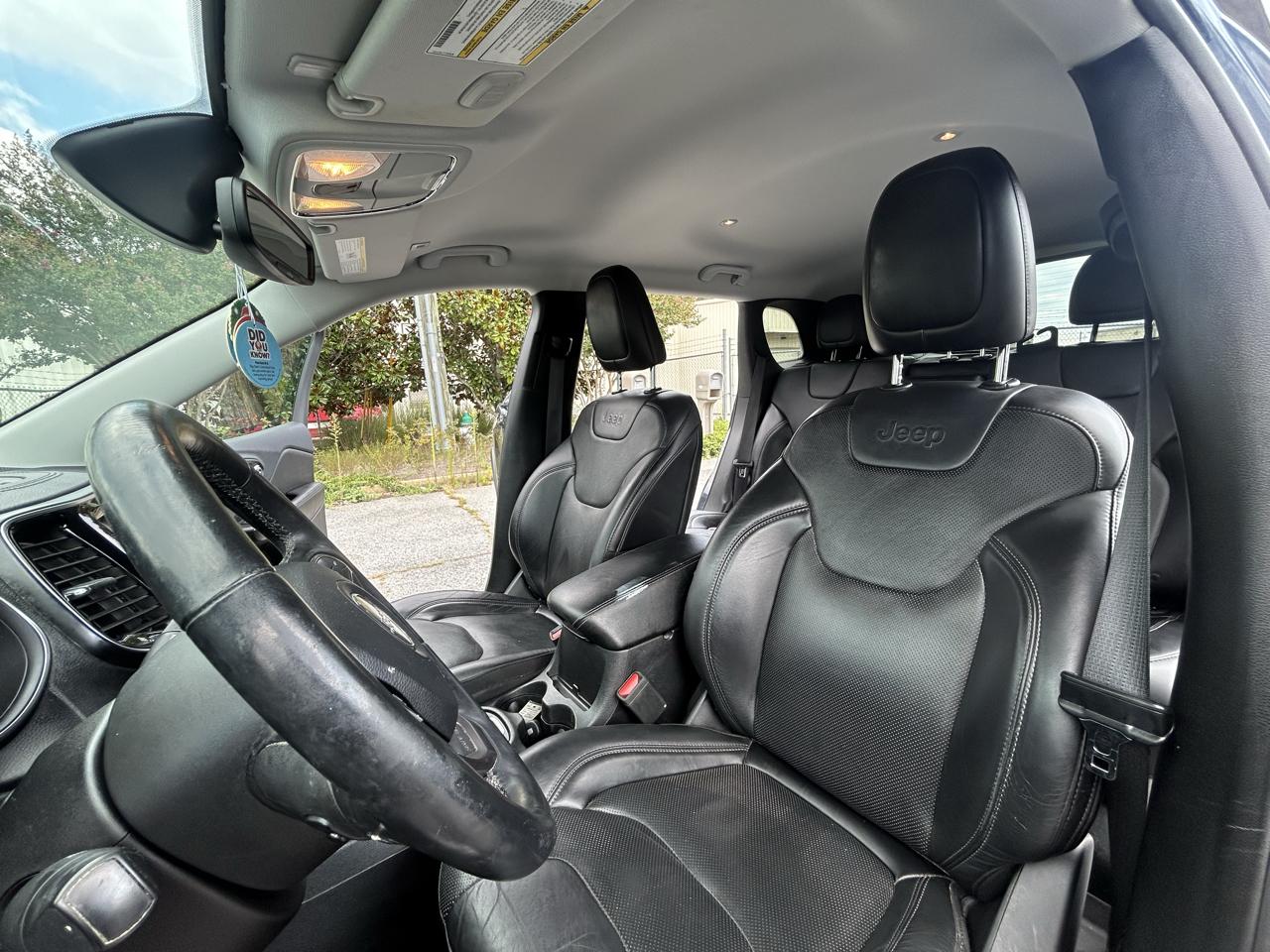Jeep Cherokee Limited FWD 2019