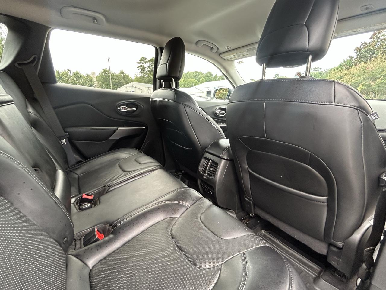 Jeep Cherokee Limited FWD 2019