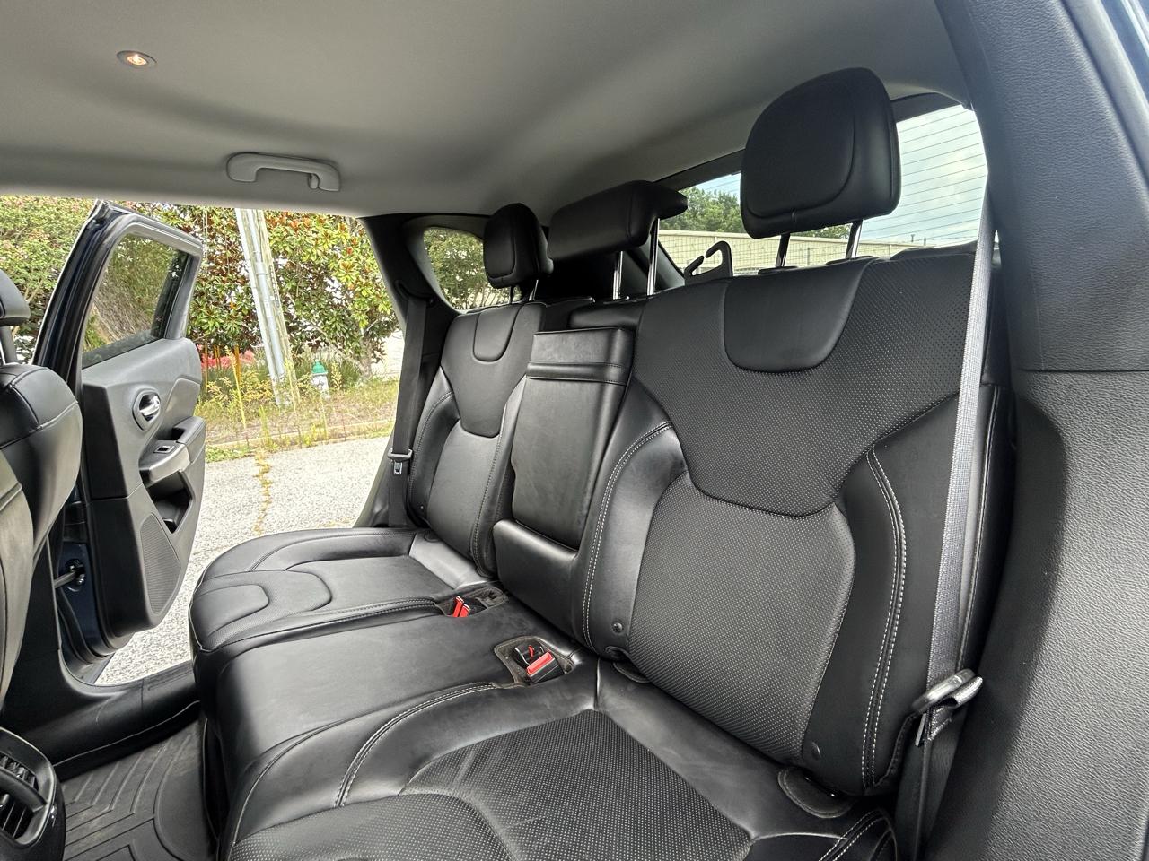 Jeep Cherokee Limited FWD 2019