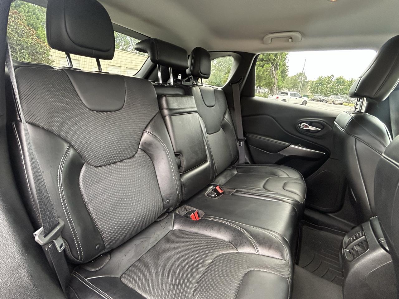 Jeep Cherokee Limited FWD 2019