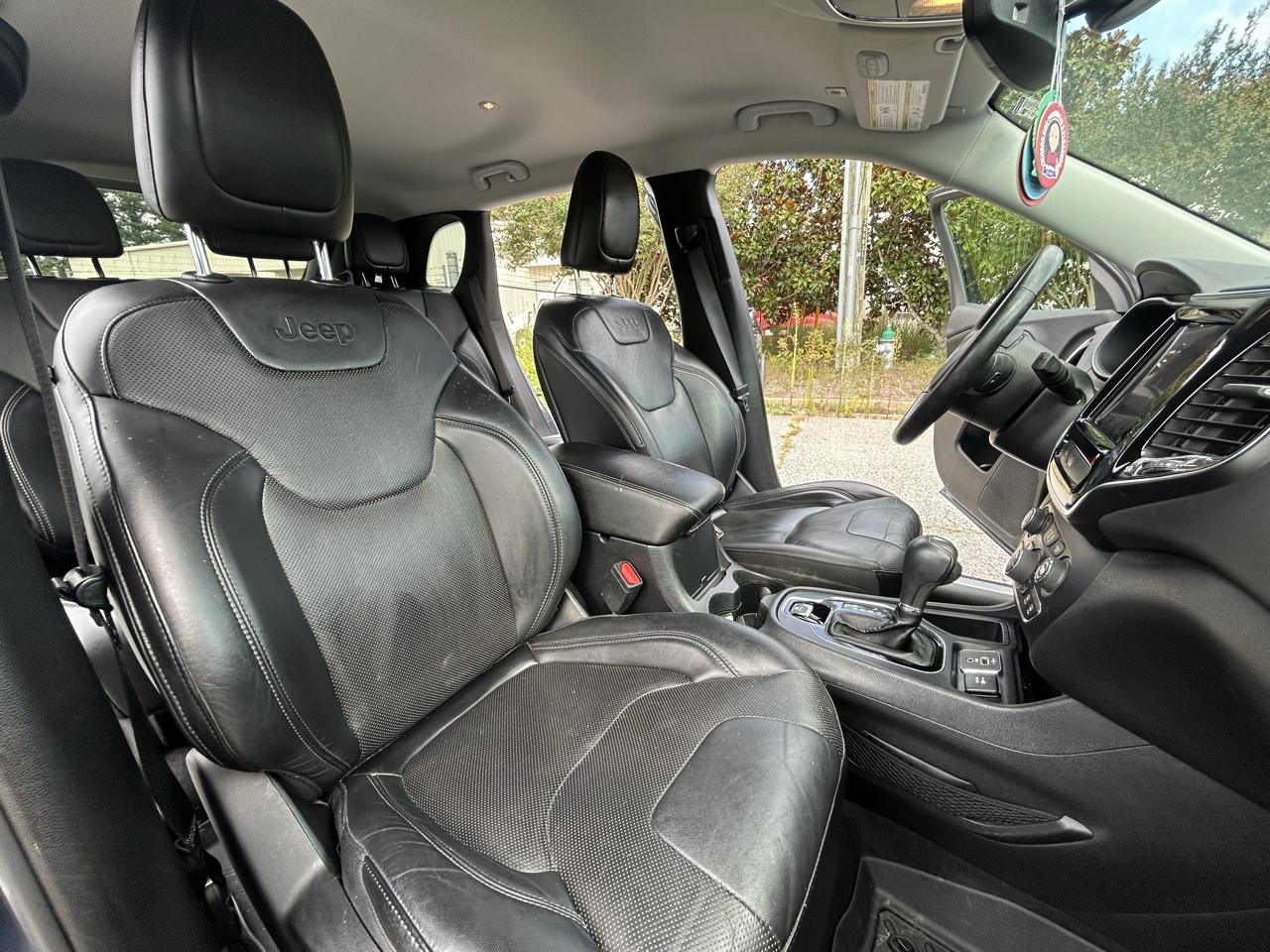 Jeep Cherokee Limited FWD 2019
