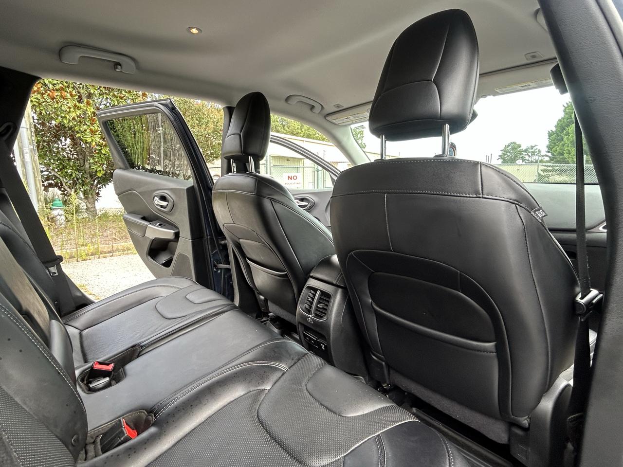 Jeep Cherokee Limited FWD 2019