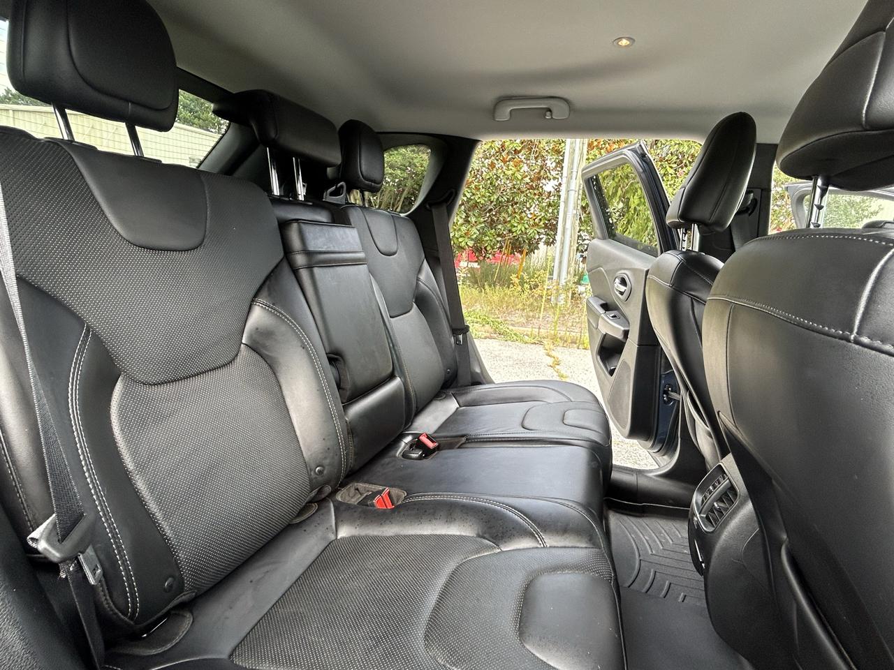 Jeep Cherokee Limited FWD 2019