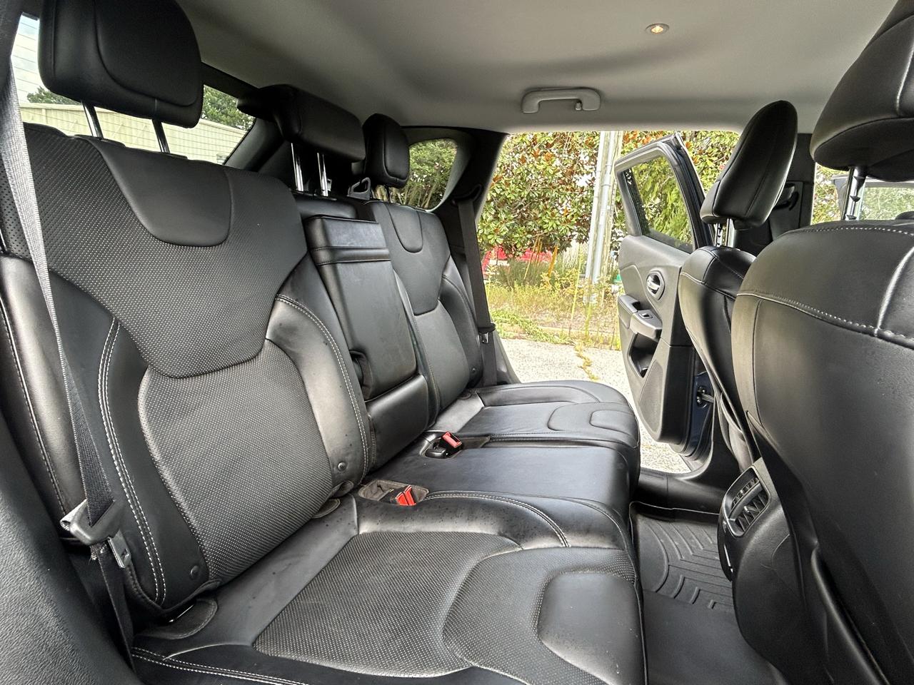 Jeep Cherokee Limited FWD 2019