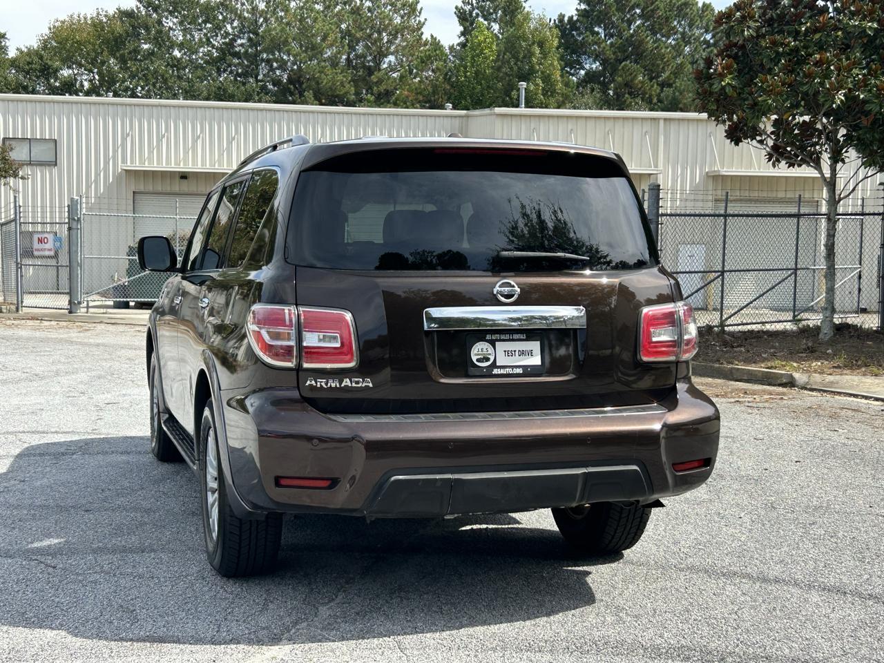 Nissan Armada Platinum 2WD 2017