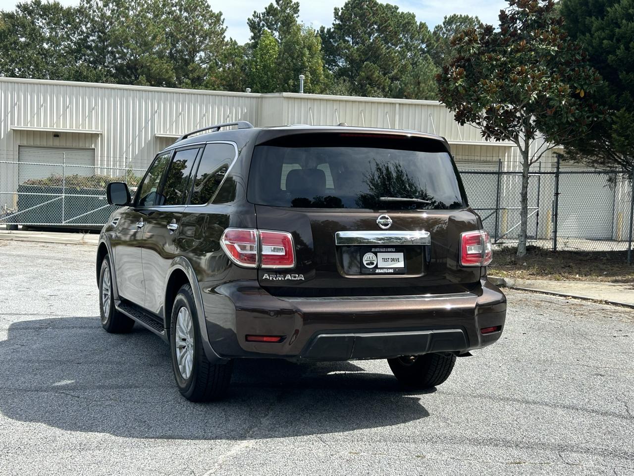 Nissan Armada Platinum 2WD 2017