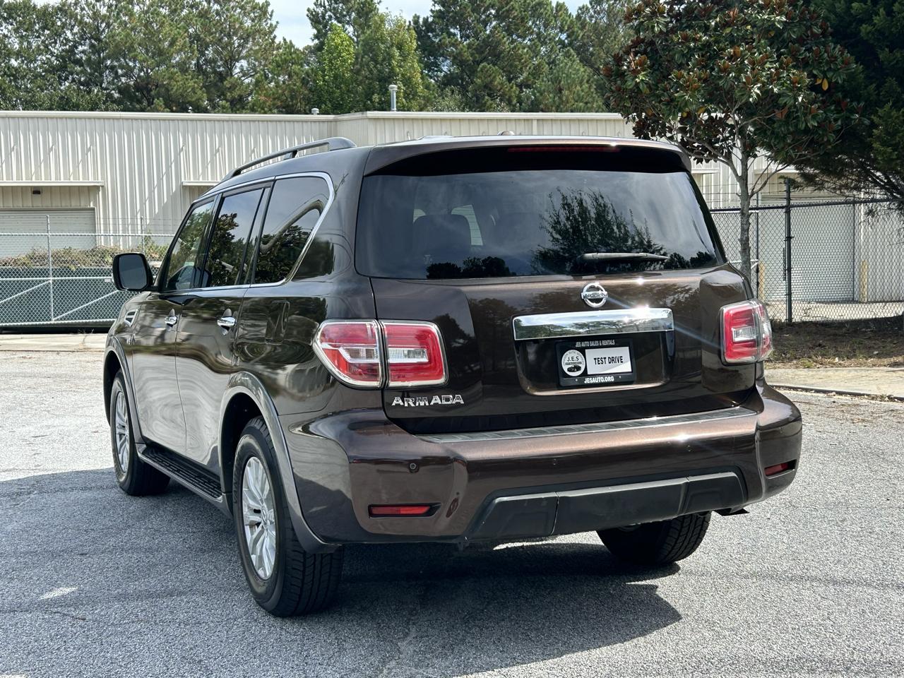 Nissan Armada Platinum 2WD 2017