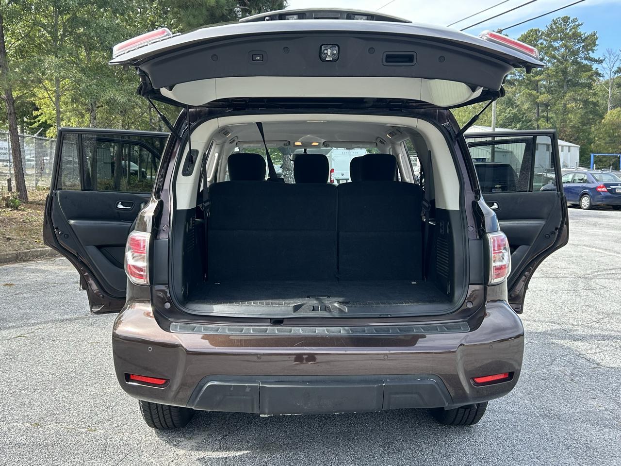 Nissan Armada Platinum 2WD 2017