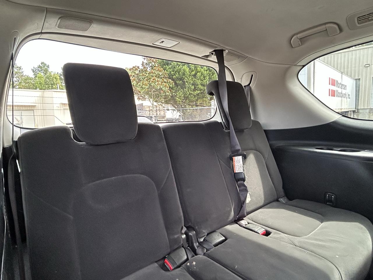 Nissan Armada Platinum 2WD 2017
