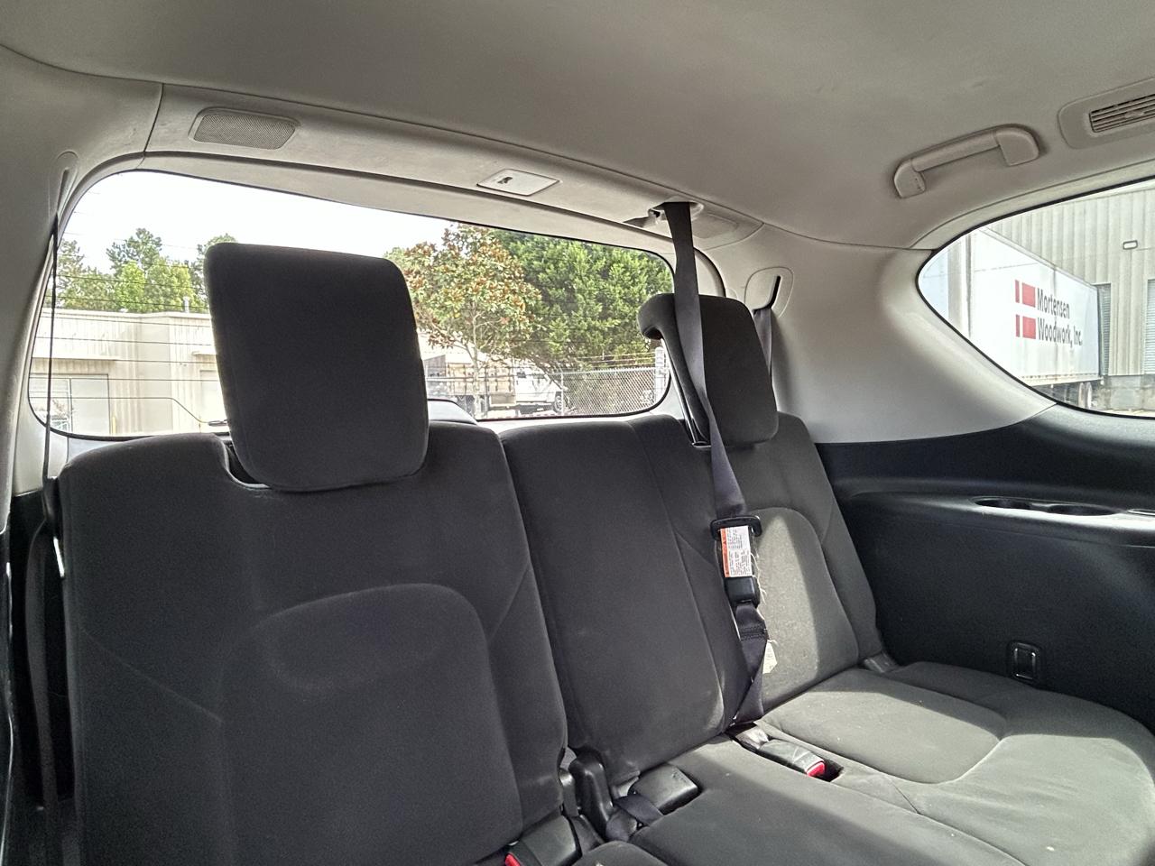 Nissan Armada Platinum 2WD 2017