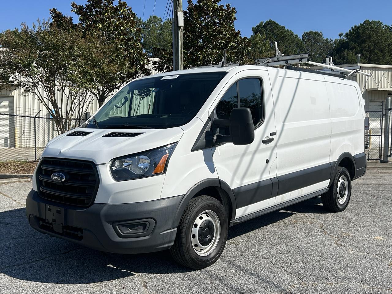 Ford Transit 250 Van Low Roof w/Sliding Pass. 130-in. WB 2020
