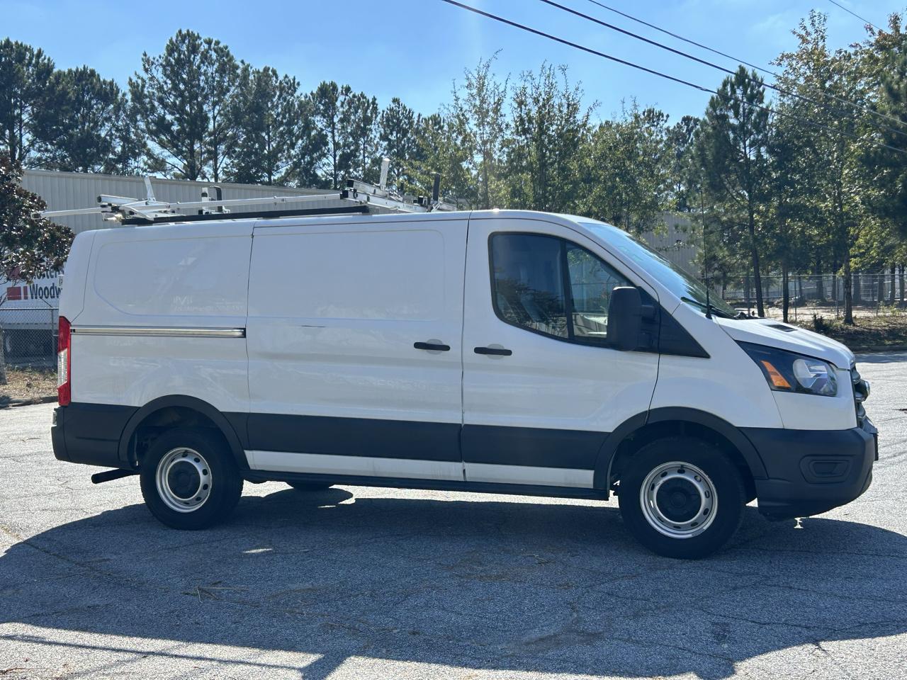 Ford Transit 250 Van Low Roof w/Sliding Pass. 130-in. WB 2020