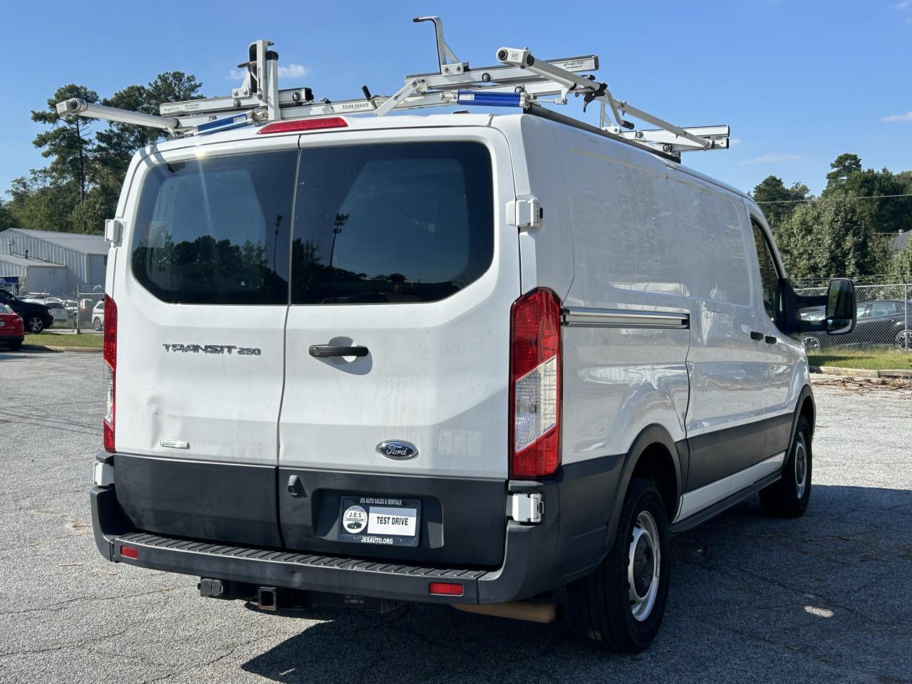 Ford Transit 250 Van Low Roof w/Sliding Pass. 130-in. WB 2020