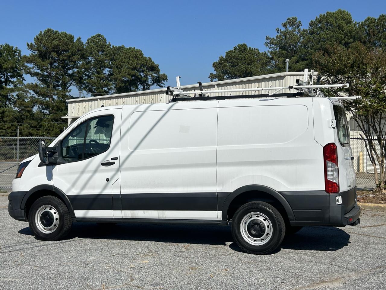 Ford Transit 250 Van Low Roof w/Sliding Pass. 130-in. WB 2020