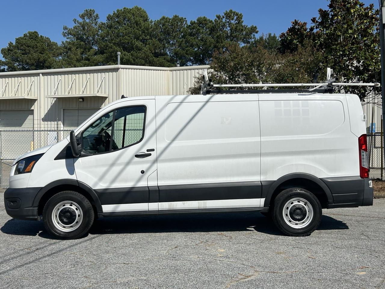 Ford Transit 250 Van Low Roof w/Sliding Pass. 130-in. WB 2020