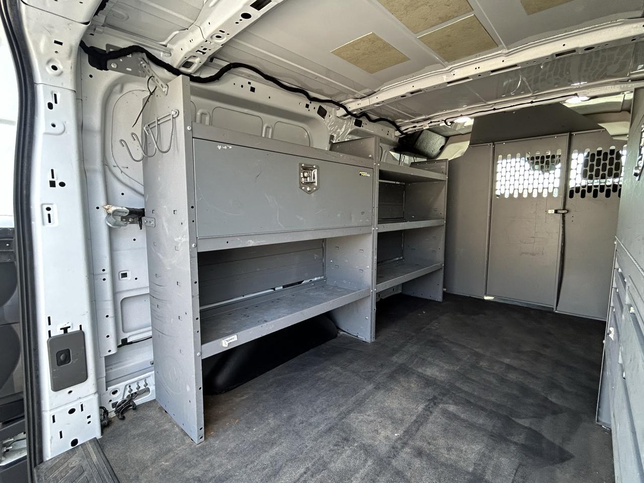 Ford Transit 250 Van Low Roof w/Sliding Pass. 130-in. WB 2020