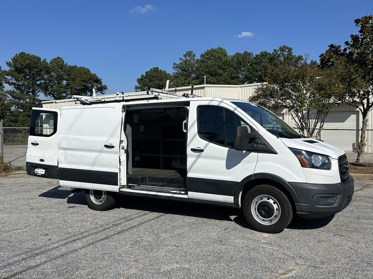 Ford Transit 250 Van Low Roof w/Sliding Pass. 130-in. WB 2020