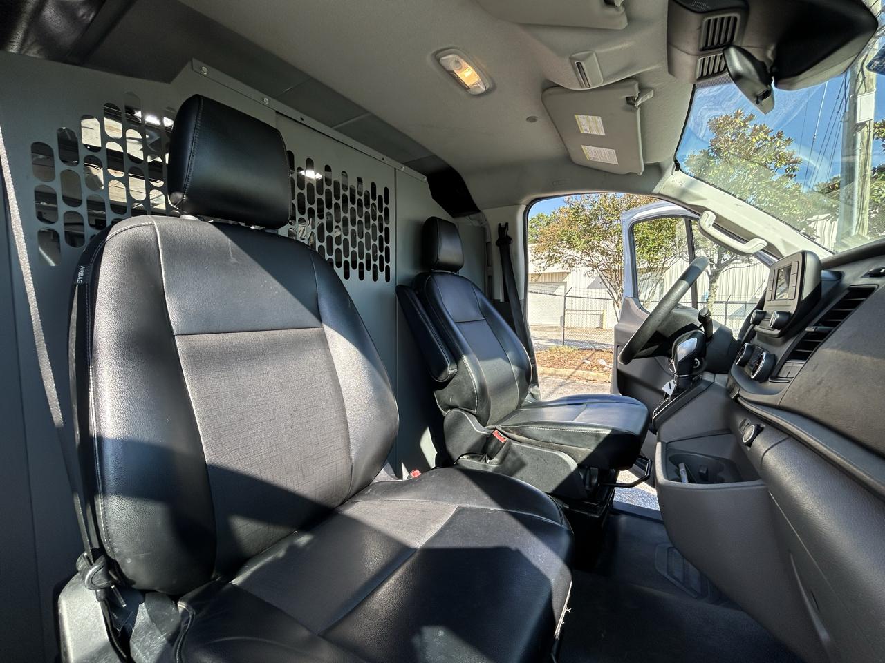 Ford Transit 250 Van Low Roof w/Sliding Pass. 130-in. WB 2020