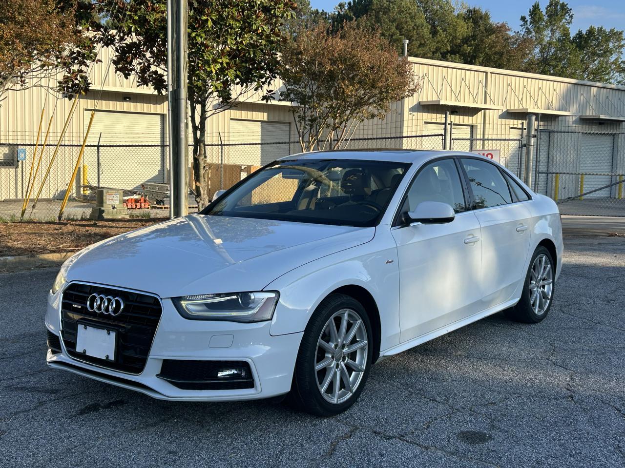 Audi A4 2.0T Premium quattro Sedan AWD 8A 2016
