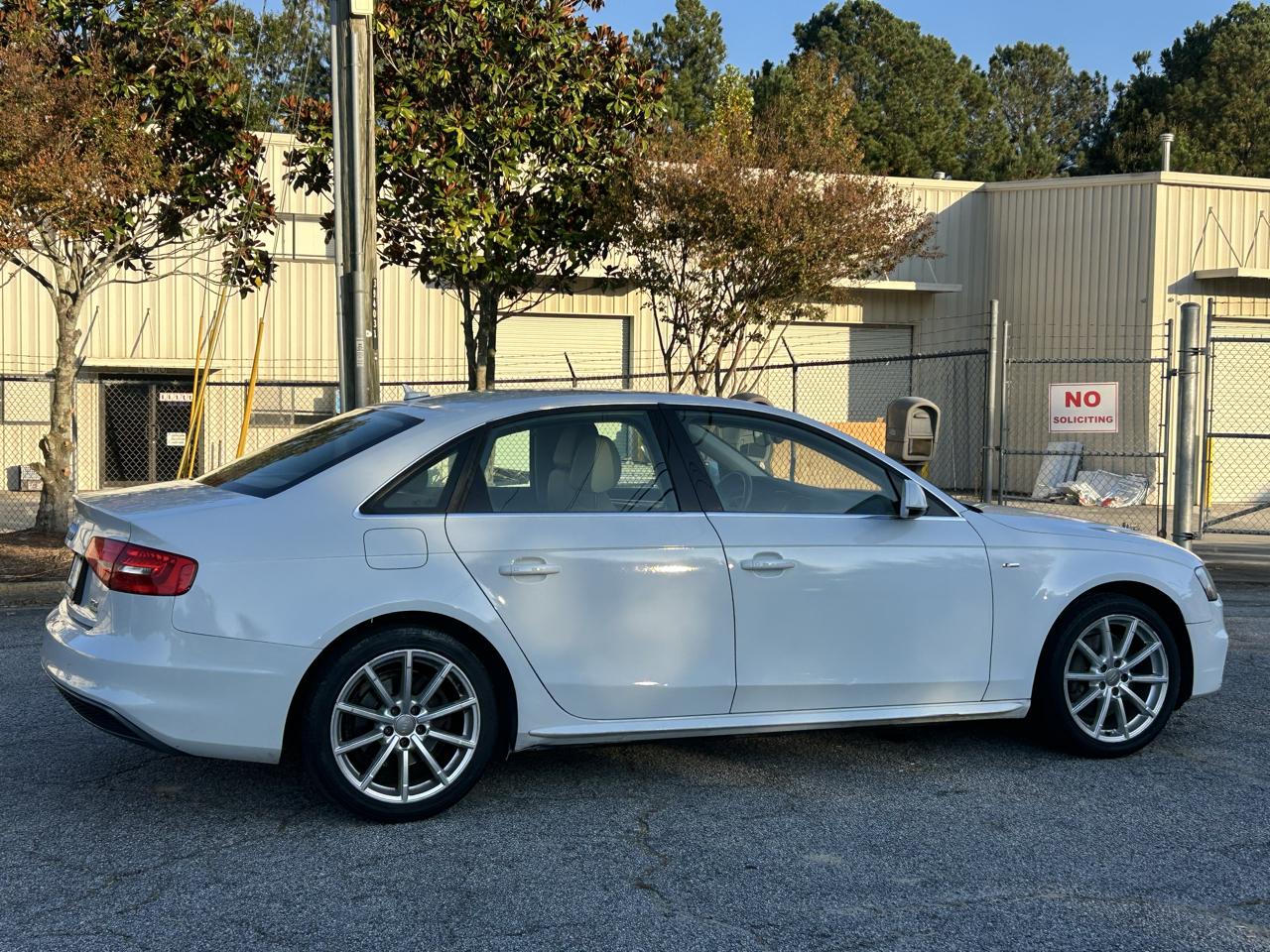 Audi A4 2.0T Premium quattro Sedan AWD 8A 2016