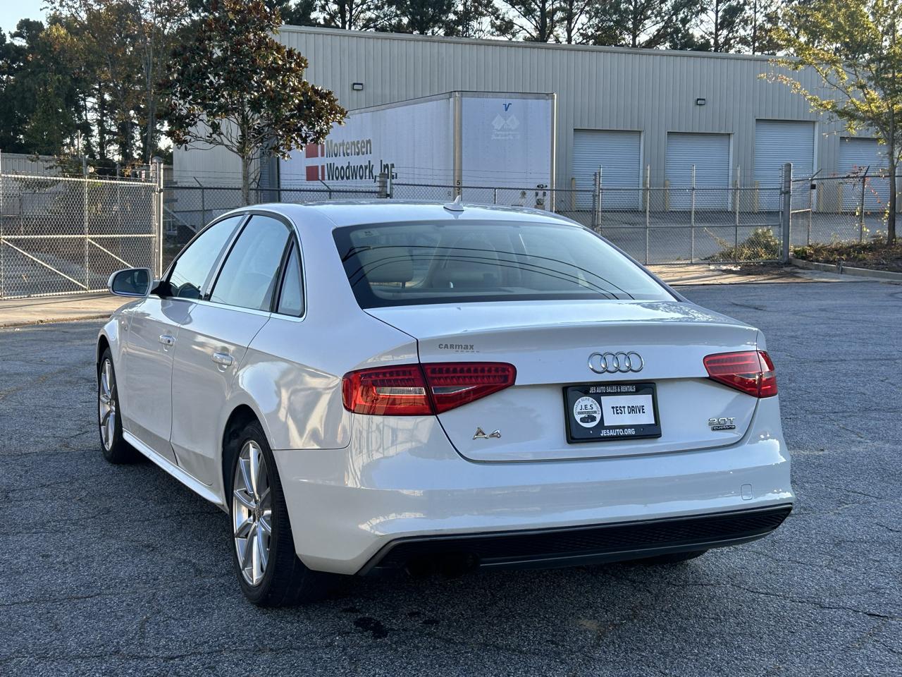 Audi A4 2.0T Premium quattro Sedan AWD 8A 2016