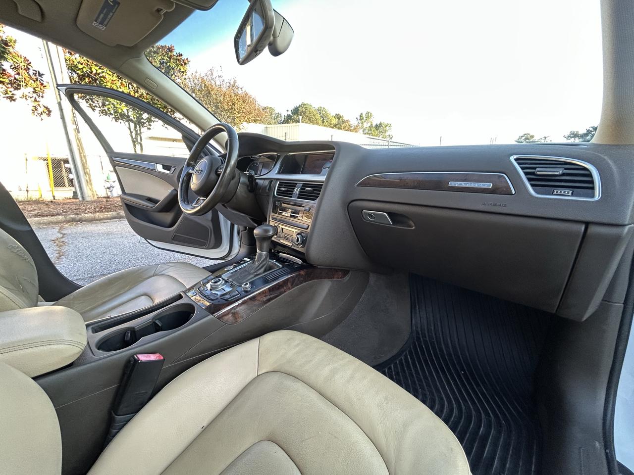 Audi A4 2.0T Premium quattro Sedan AWD 8A 2016