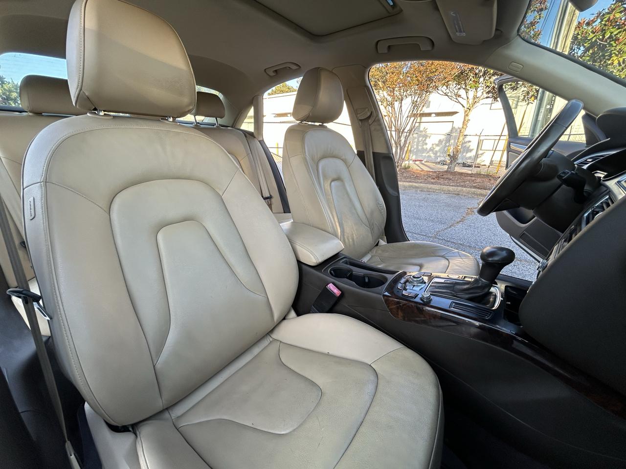 Audi A4 2.0T Premium quattro Sedan AWD 8A 2016