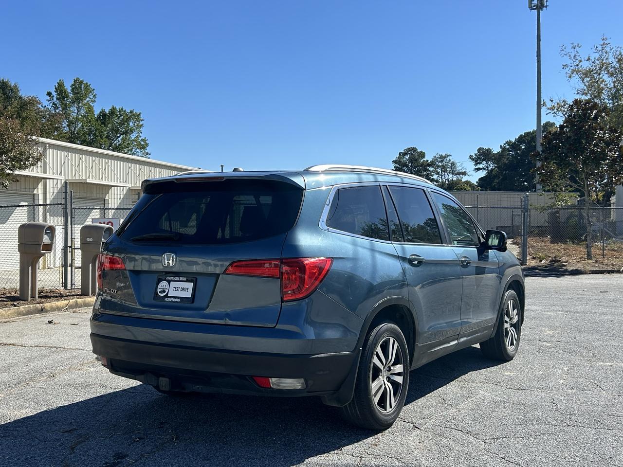 Honda Pilot photo 18