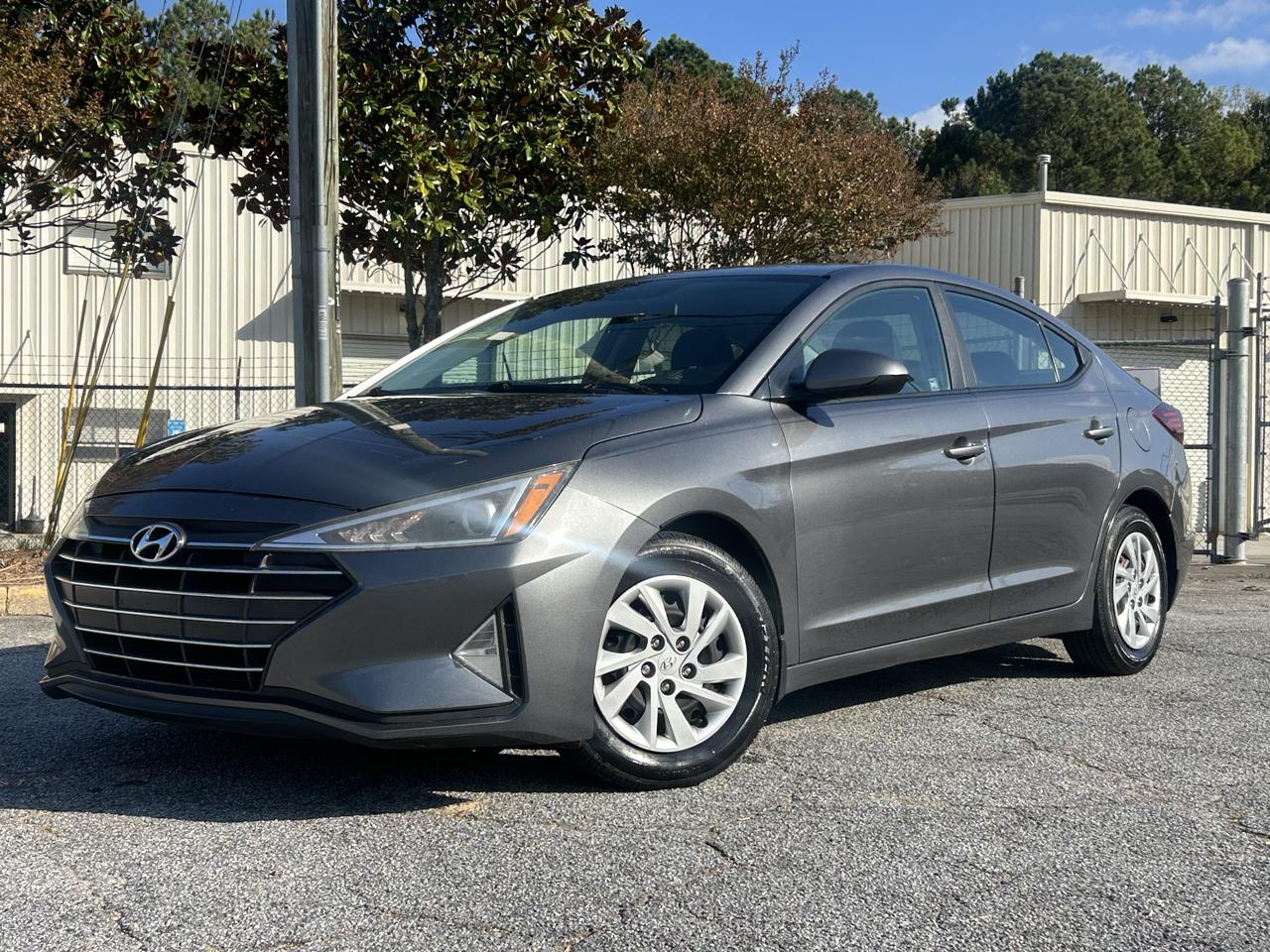 Hyundai Elantra SE 6AT 2019