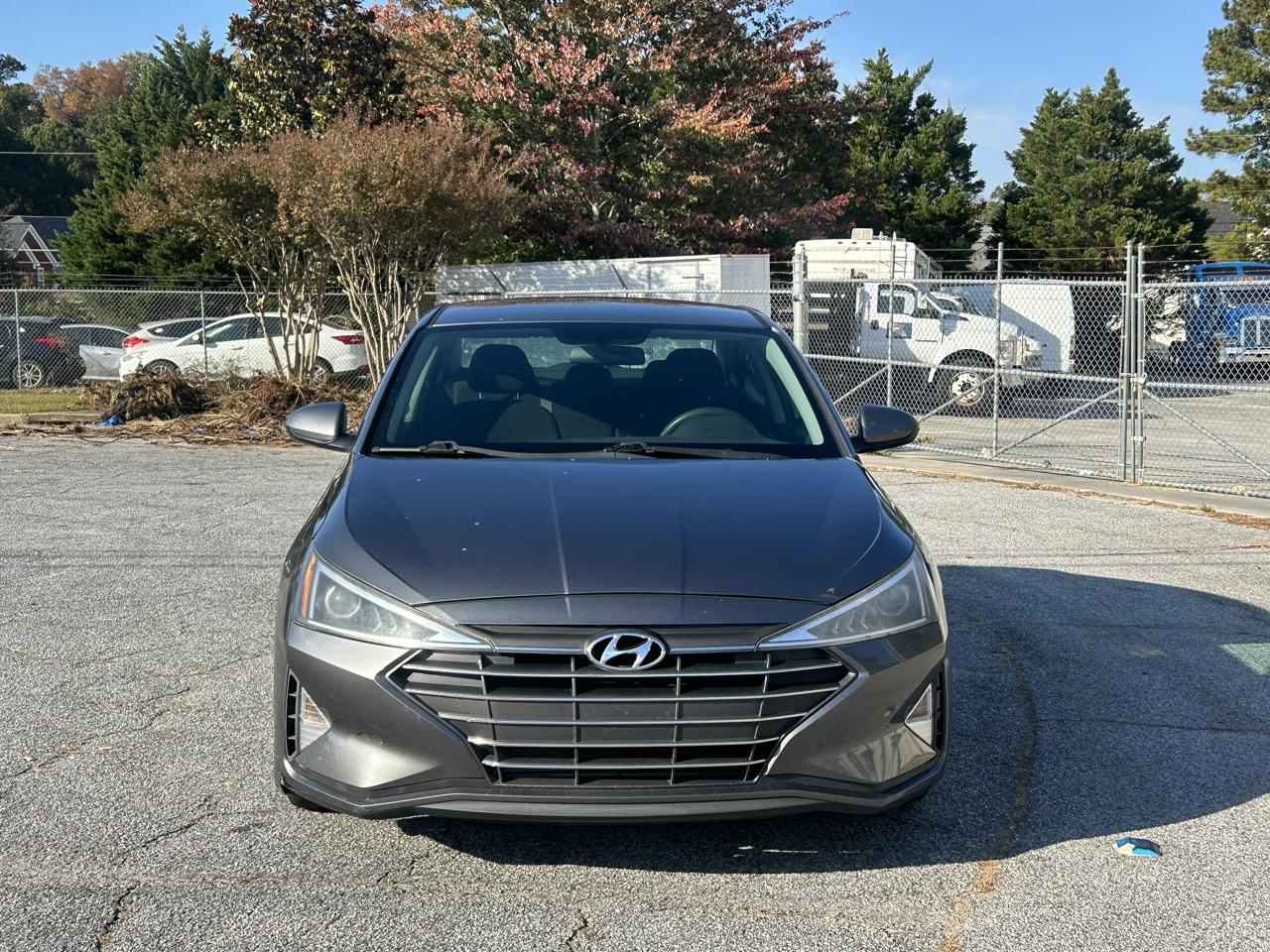 Hyundai Elantra SE 6AT 2019