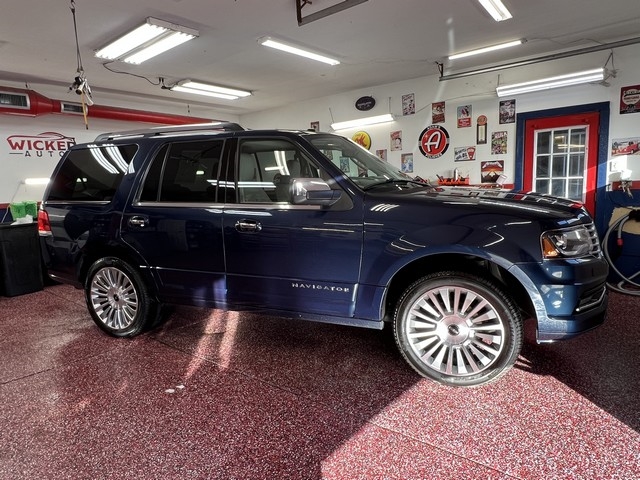 2015 Lincoln Navigator photo 3