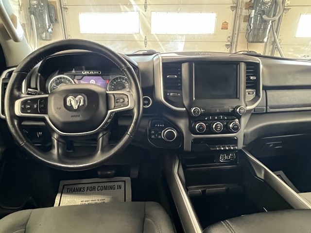 RAM 1500 Big Horn Crew Cab SWB 4WD 2020