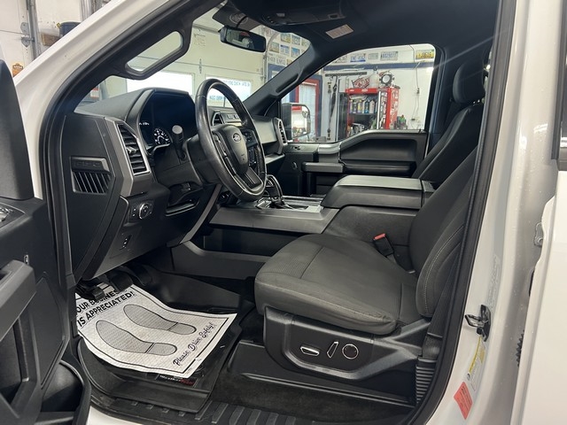 Ford F-150 XLT SuperCrew 6.5-ft. Bed 4WD 2015